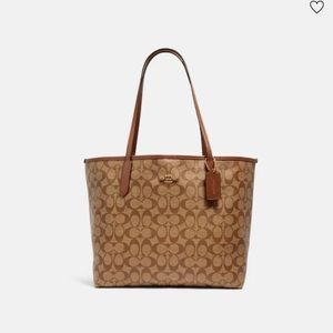 Coach City Tote In Signature Canvas